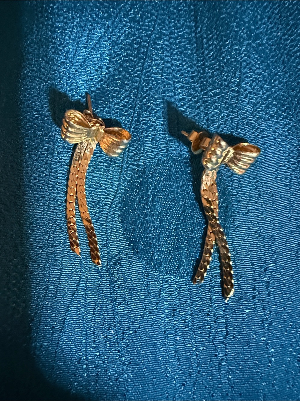 Gold Bow Dangle Earrings - Elegant Women's Jewelry